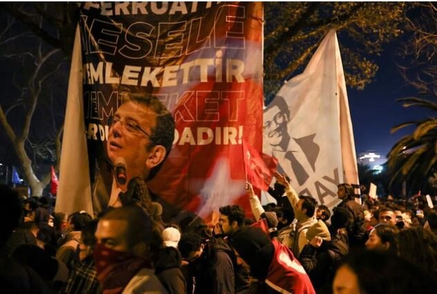 امام اوغلو اتهامات فساد علیه خود را رد کرد