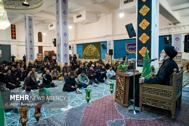 احیای شب دوم از لیالی قدر در حرم حضرت علی ابن حمزه بن موسی الکاظم (ع)