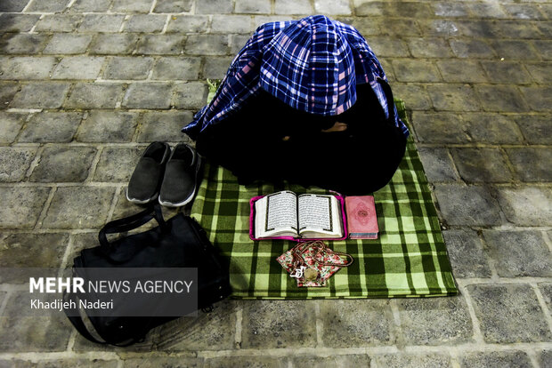 مراسم احیای شب بیست و یکم ماه رمضان در مسجد جامع اصفهان