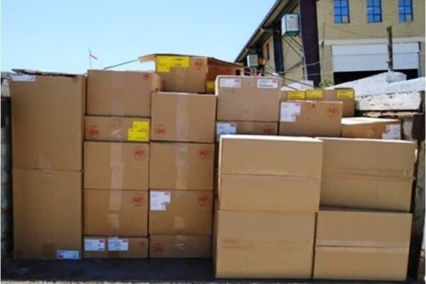 کشف انبار 50 میلیاردی کالا و خشکبار قاچاق در سهراهی آدران