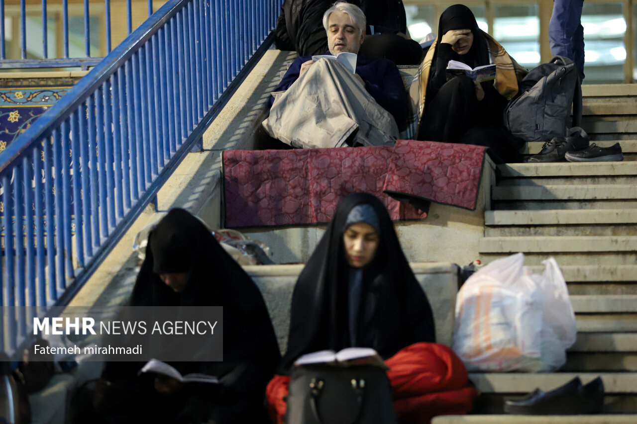 أحياء ليلة الواحد والعشرين من ليالي القدر في مصلى طهران