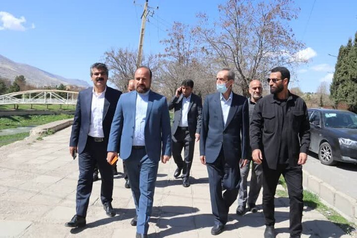بازرس کل لرستان از ستادهای نوروزی شهرداری خرمآباد بازدید کرد
