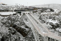 بارش باران و برف در ارتفاعات پایتخت؛ هوا سه درجه سرد می‌شود