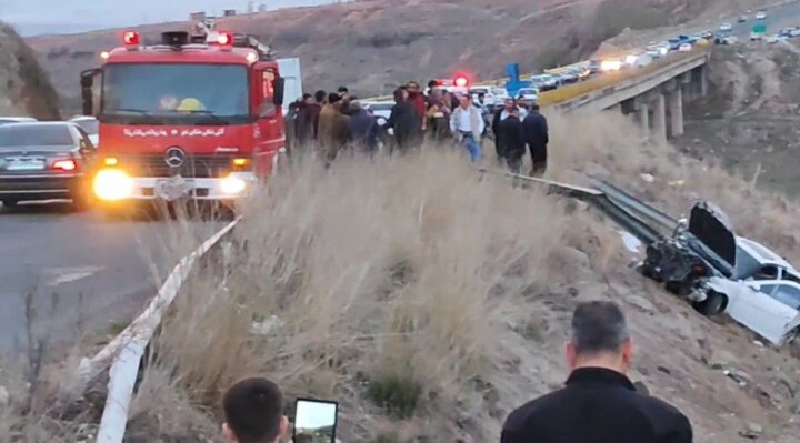 پل بزرگ ورودی مشگینشهر همچنان قربانی میگیرد