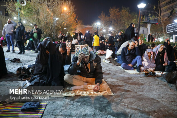 مراسم احیای شب بیست و سوم ماه رمضان در مسجد ارک تهران