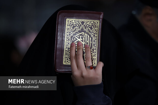 مراسم احیای شب بیستوسوم ماه رمضان در حسینیه همدانیها