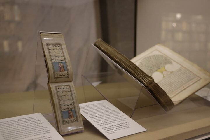 کدام نسخ خطی اسلامی در کتابخانه دانشگاه ییل آمریکا به نمایش درآمد؟