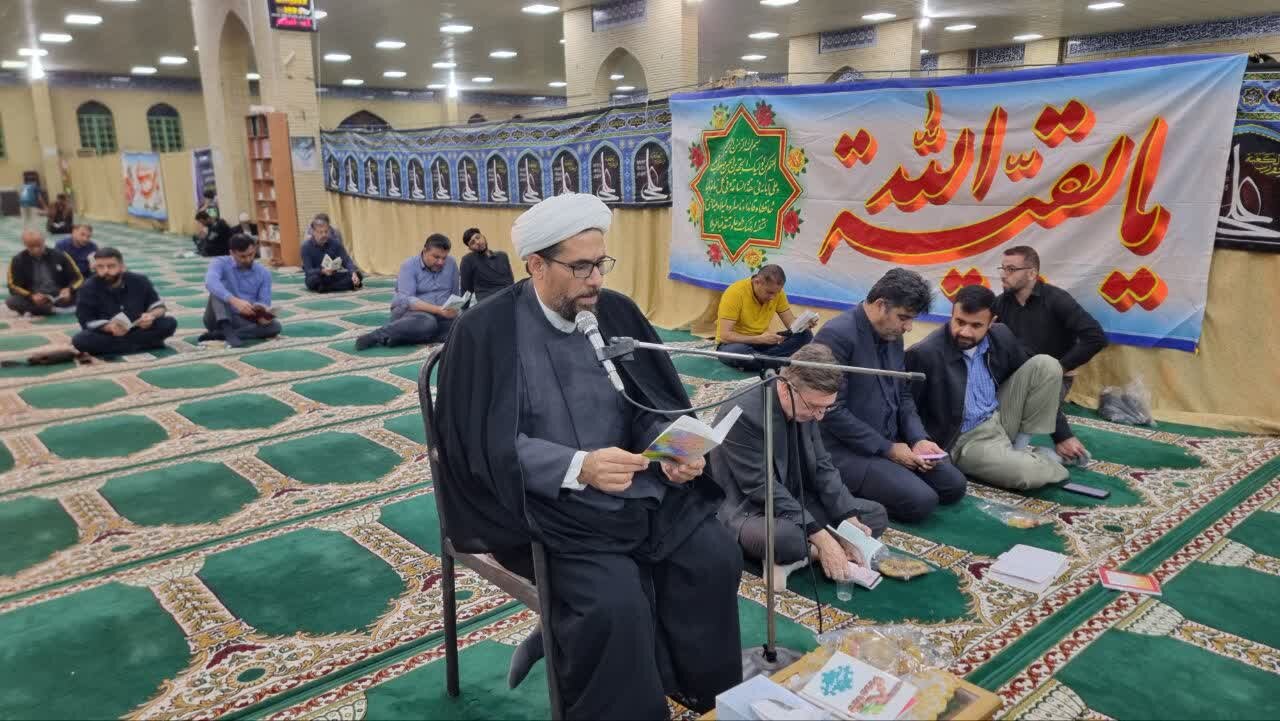 مراسم احیای شب بیست و سوم رمضان در نقاط مختلف استان بوشهر برگزار شد مراسم احیای شب بیست و سوم رمضان در نقاط مختلف استان بوشهر برگزار شد