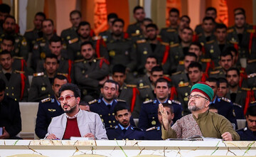 حضور داوران برنامه محفل در چایخانه حرم رضوی