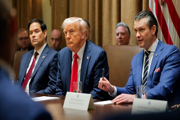 واکنشها به رسوایی امنیتی «سیگنال» درباره حمله آمریکا به یمن