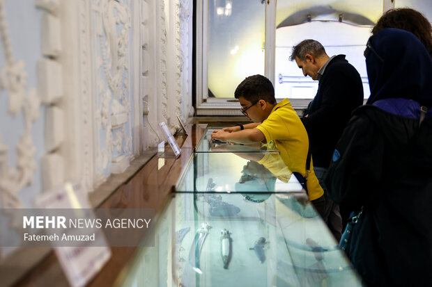 بازدید نوروزی از کاخ گلستان