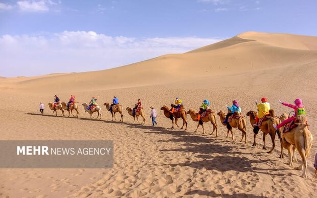 ورزنه به محور گردشگری کویر اصفهان در امتداد زایندهرود تبدیل میشود