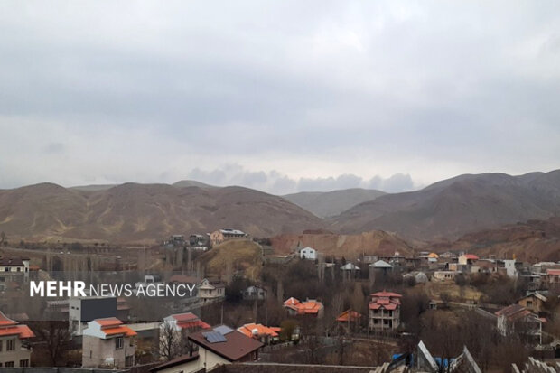 قطعی آبی در «کردر» دماوند؛ ویلانشینان میشویند، بومیان تشنه میمانند