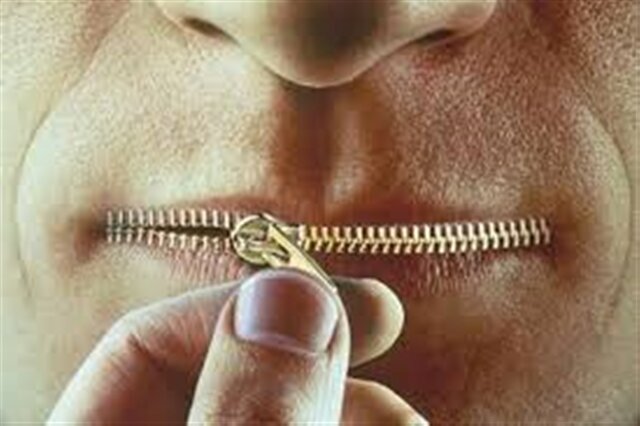 انتقاد امام (ره) و ماجرای حذف گزینش؛ فضای مجازی به آبرو آسیب زده است