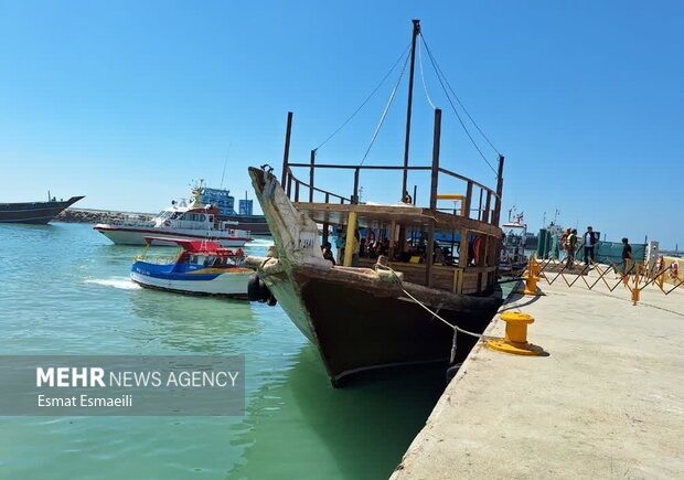 بیش از ۲۴۹ هزار نفر از طرح گردشگری دریایی استان بوشهر استقبال کردند