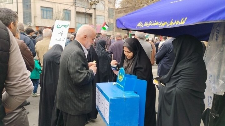 جمع آوری کمک های مردمی برای غزه در روز قدس