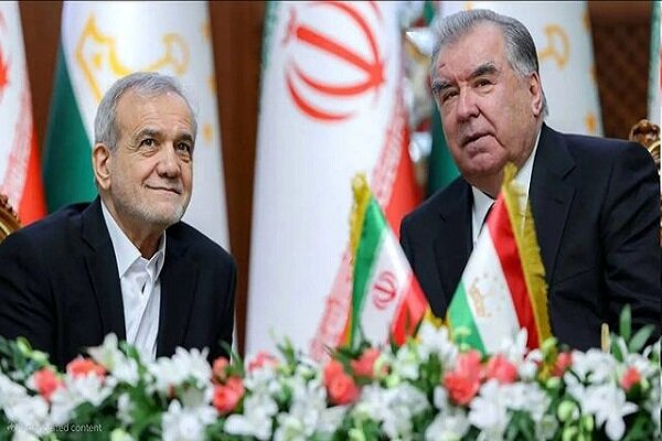 Tacikistan Cumhurbaşkanı'ndan Pezeşkiyan'a taziye mesajı Tacikistan Cumhurbaşkanı'ndan Pezeşkiyan'a taziye mesajı