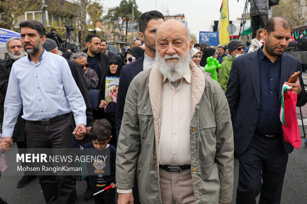 حضور مسئولان لشکری و کشوری در راهپیمایی روز قدس 19