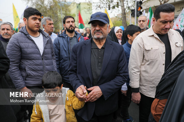 حضور مسئولان لشکری و کشوری در راهپیمایی روز قدس 12