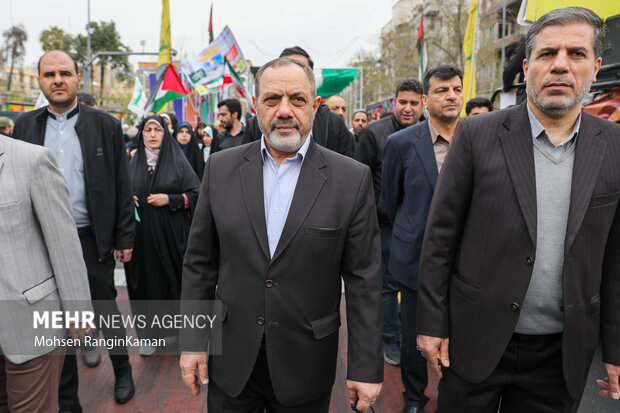 حضور مسئولان لشکری و کشوری در راهپیمایی روز قدس 10