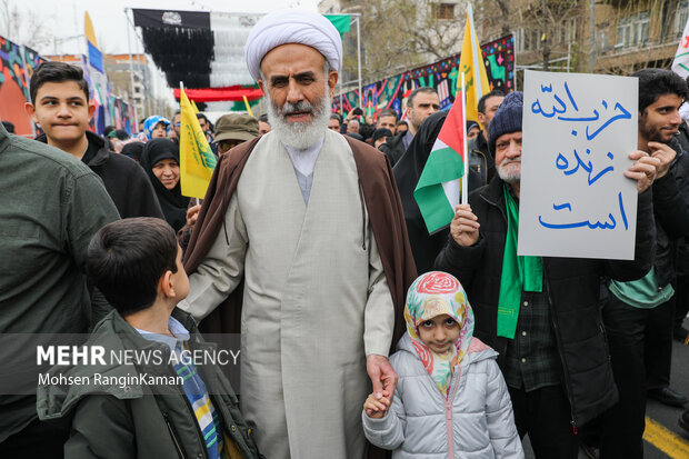 حضور مسئولان لشکری و کشوری در راهپیمایی روز قدس 9