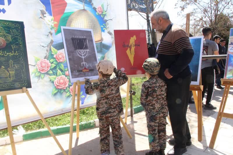 ایستگاه فرهنگی و هنری «راه قدس» در خرمآباد برپا شد