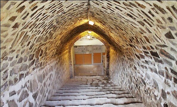 تفرش؛ پرچمدار نخبگان و مشاهیر فرهنگی و علمی ایران زمین
