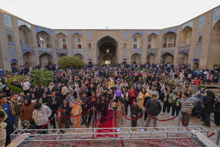 میزبانی شهر تاریخی کرمان از هزاران گردشگر نوروزی