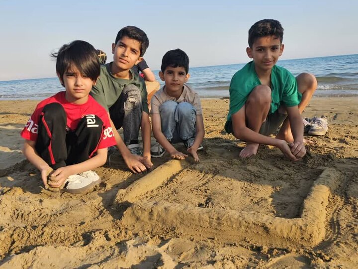 جشن بادبادکها و مجسمههای شنی در دیر؛ تلفیق شور نوروزی و فرهنگ محلی