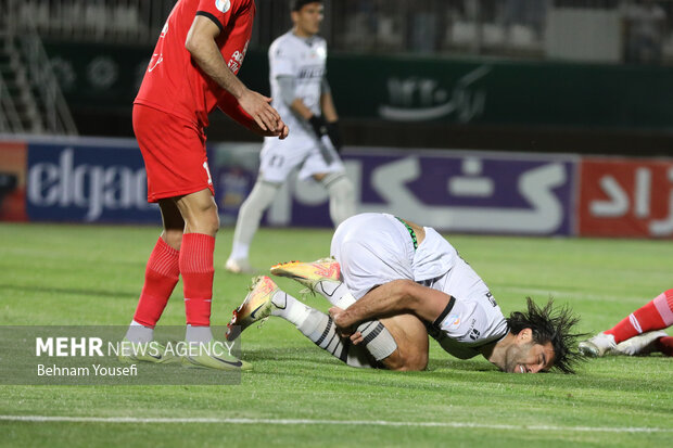 لیگ برتر فوتبال - آلومینیوم اراک و تراکتور 5