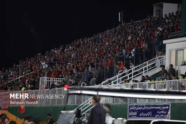 لیگ برتر فوتبال - آلومینیوم اراک و تراکتور 8