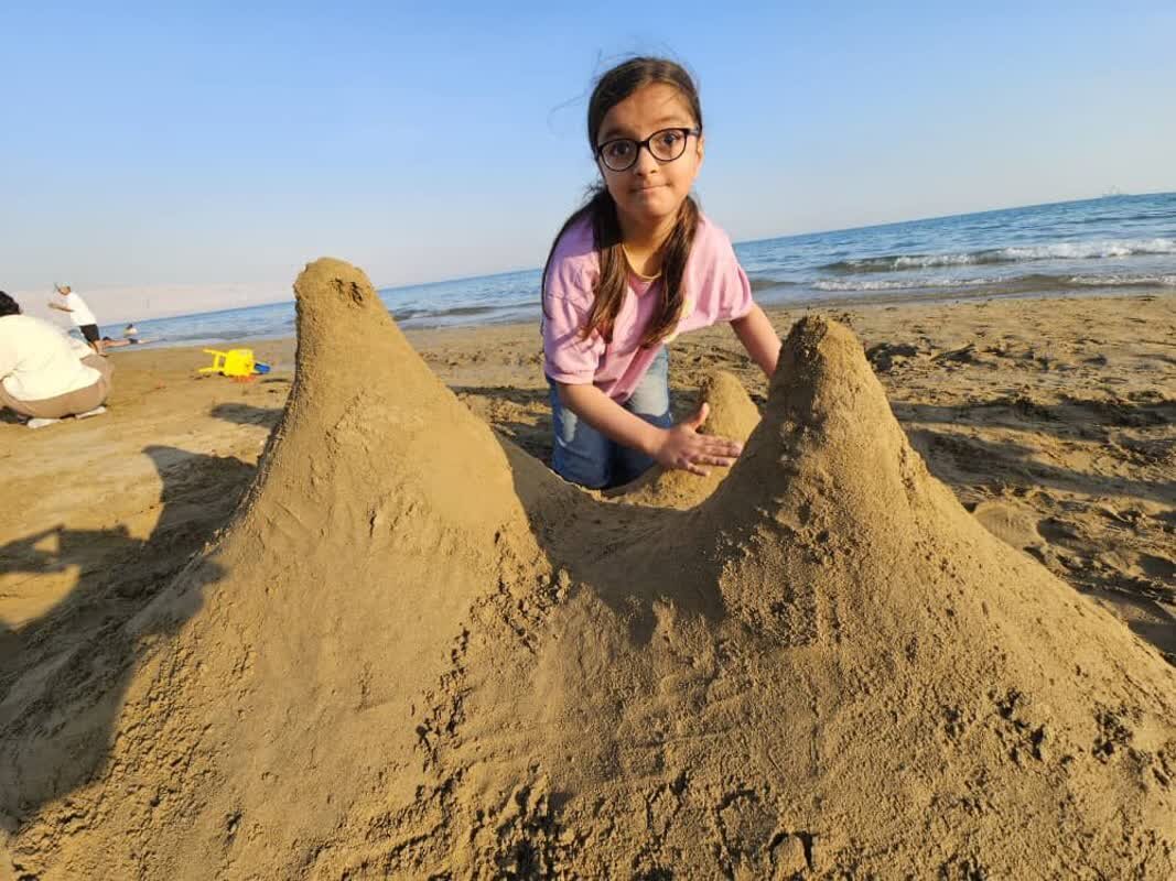 جشن بادبادکها و مجسمههای شنی در دیر؛ تلفیق شور نوروزی و فرهنگ محلی