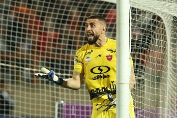 پرسپولیس و دروازه بان خارجی دنبال توافق برای جدایی!