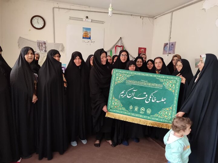 شناسایی ۱۲۰۰ جلسه خانگی قرآن استان سمنان