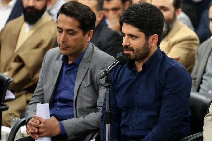 شعر محمد رسولی پس از اولین پیام رهبر انقلاب/ پسر نمایانگر پدر شد