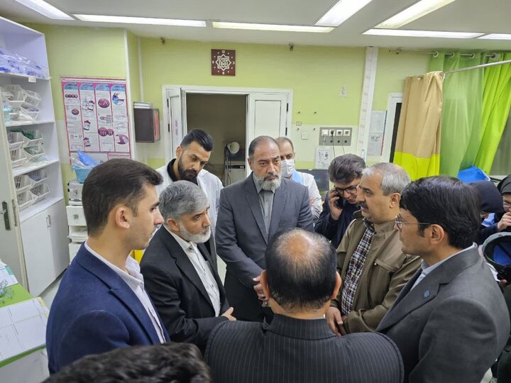 بررسی روند ارائه خدمات به حادثهدیدگان واژگونی اتوبوس محور کرمان -راور