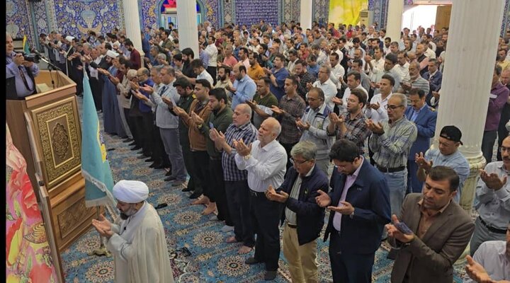 جزیره خارگ الگوی همدلی و بندگی در ماه رمضان؛ اقامه باشکوه نماز عیدفطر جزیره خارگ الگوی همدلی و بندگی در ماه رمضان؛ اقامه باشکوه نماز عیدفطر
