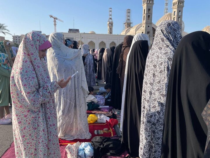 نماز عید سعید فطر با حضور پرشور مردم بندرعباس برگزار شد