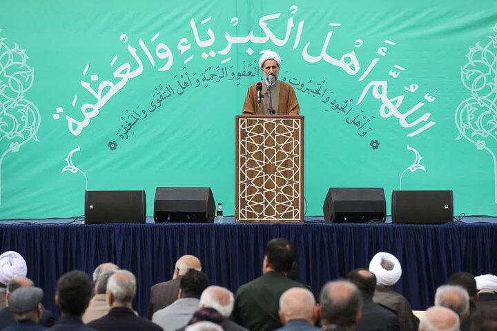 رونق تولید تنها راه برون رفت از مشکلات و معضلات اقتصادی است