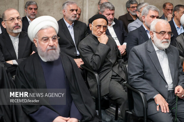 دیدار مسئولان نظام و سفرای کشورهای اسلامی با رهبر انقلاب اسلامی