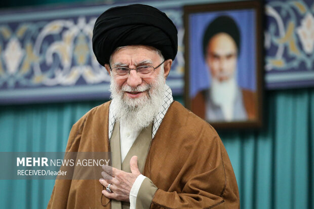 دیدار مسئولان نظام و سفرای کشورهای اسلامی با رهبر انقلاب اسلامی