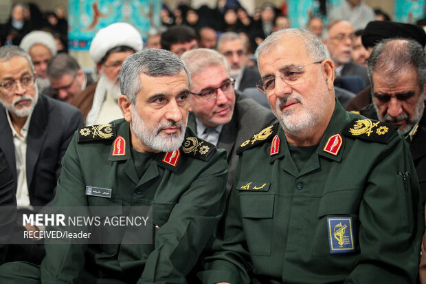 دیدار مسئولان نظام و سفرای کشورهای اسلامی با رهبر انقلاب اسلامی