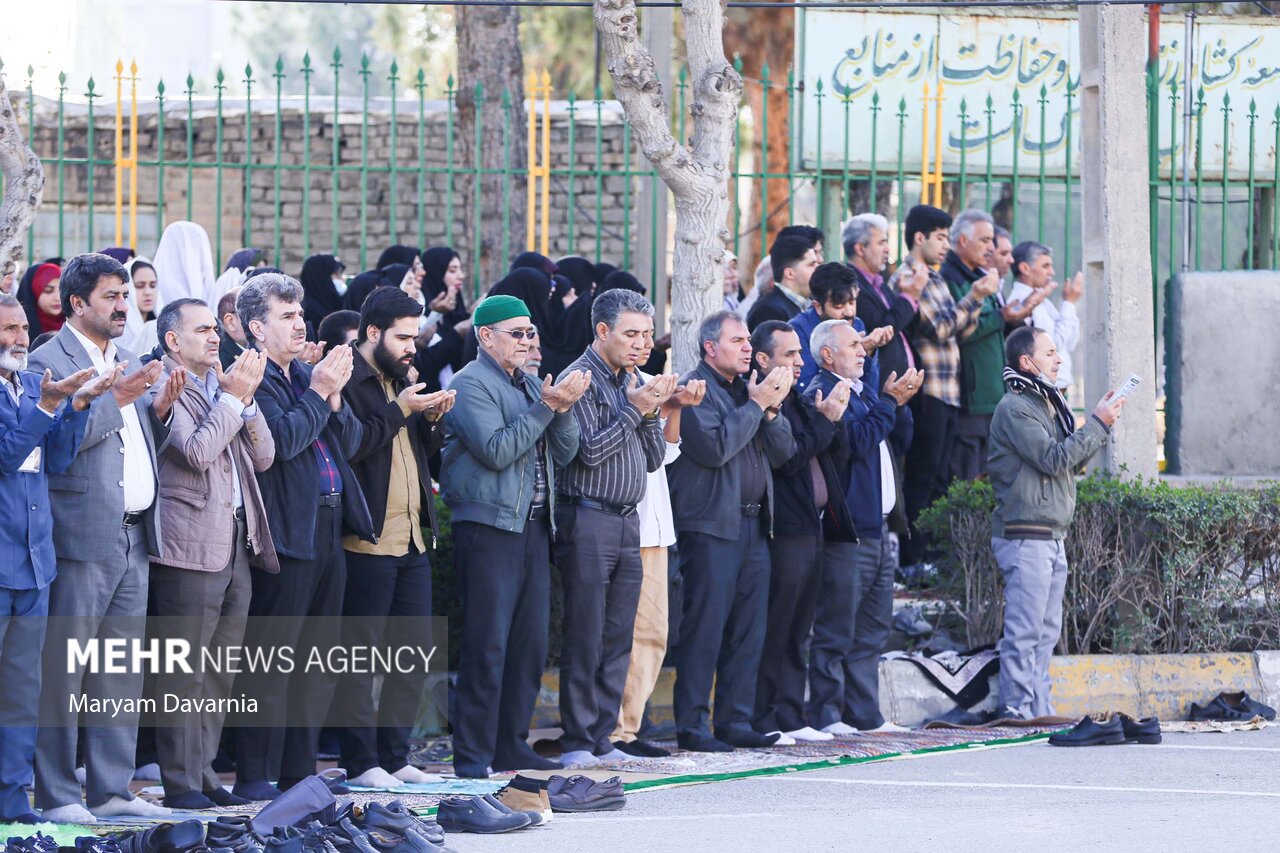 عیدانه فطر در میان نمازگزاران خراسان شمالی