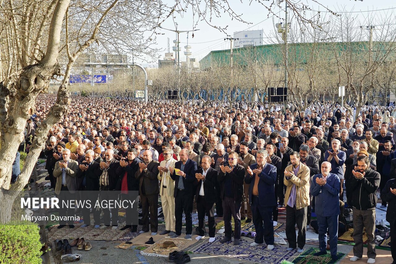 عیدانه فطر در میان نمازگزاران خراسان شمالی
