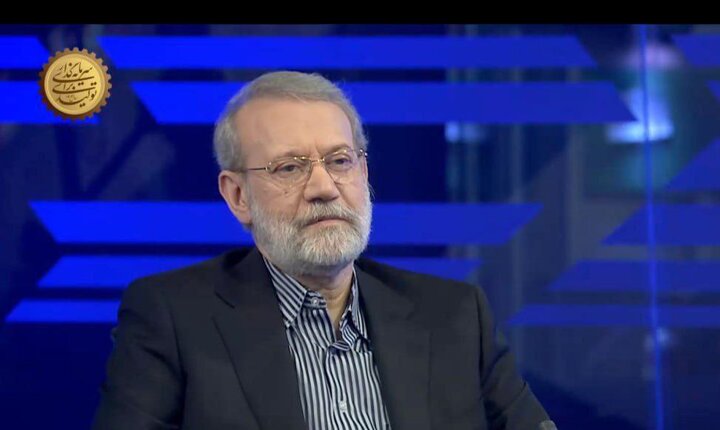 لاریجانی: اگر خطایی از آمریکا سر بزند؛ایران به سمت سلاح هستهای میرود لاریجانی: اگر خطایی از آمریکا سر بزند؛ایران به سمت سلاح هستهای میرود