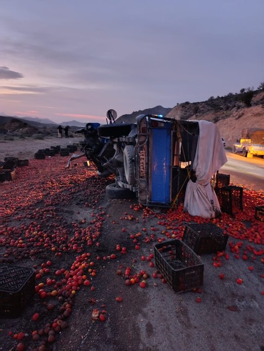 تصادف مرگبار در فارس ۴ کشته و ۱ مجروح برجای گذاشت