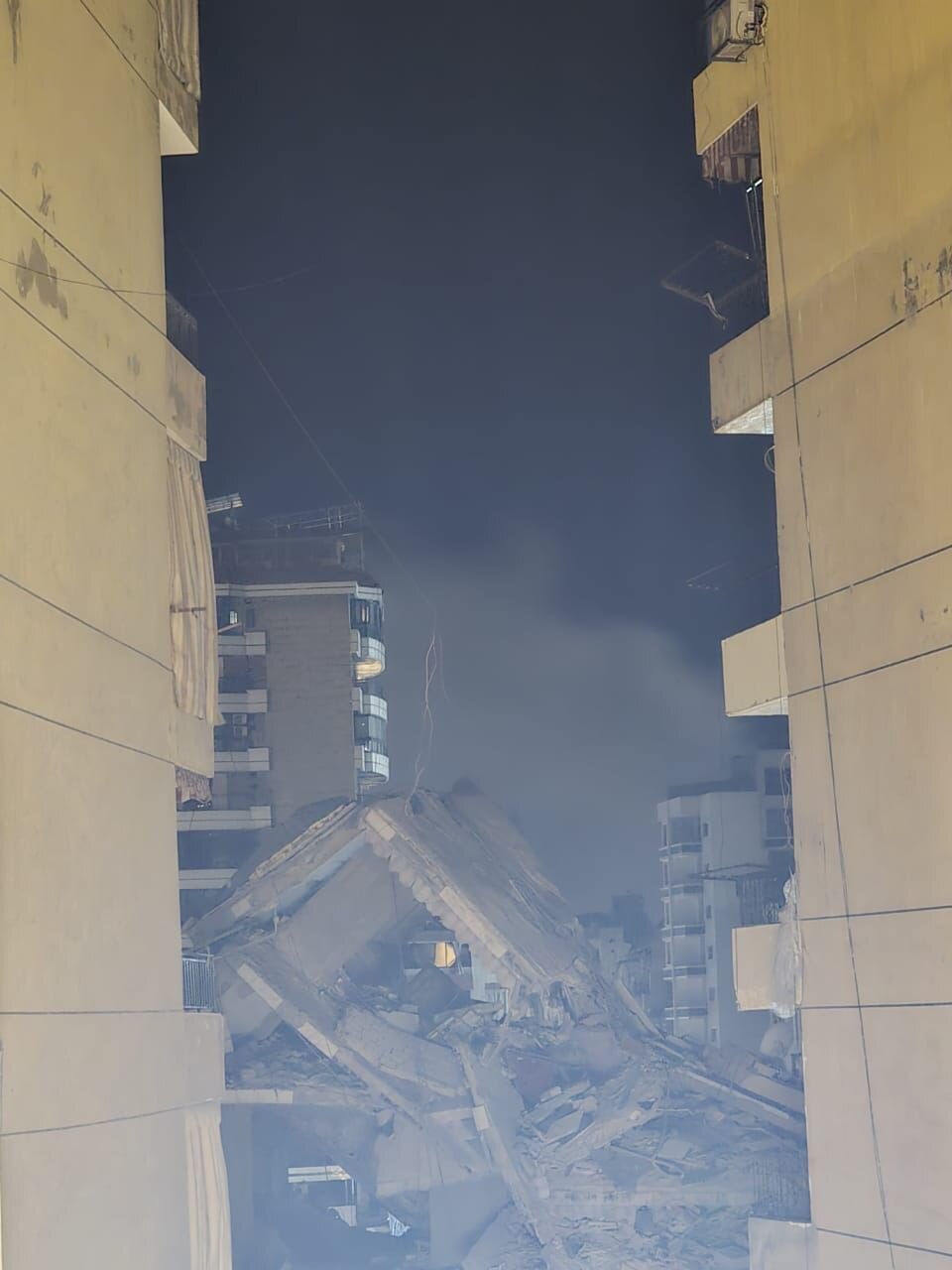 حمله شدید هوایی رژیم صهیونیستی به حومه جنوبی بیروت