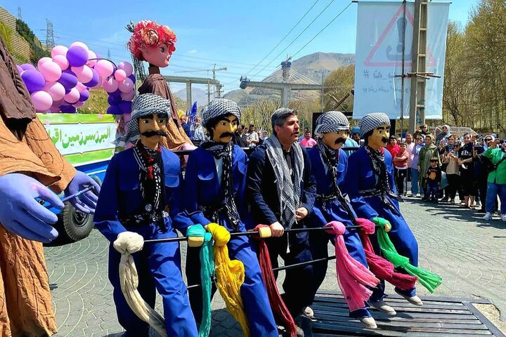 جشنواره شادی در البرز به مناسبت روز طبیعت برگزار شد
