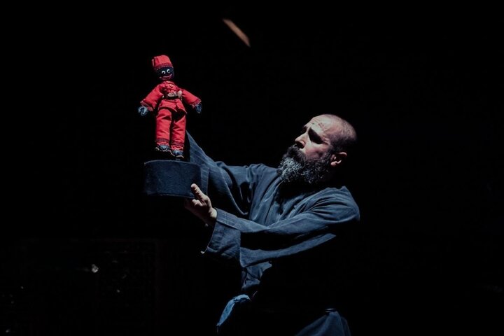 «مجلس توبهنامه نویسی اسماعیل بزاز»؛ مونولوگ به معنای واقعی کلمه!