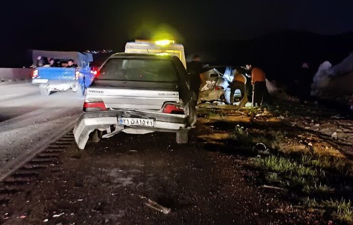 ۱۸ مصدوم در تصادف زنجیرهای در آزادراه خرم زال